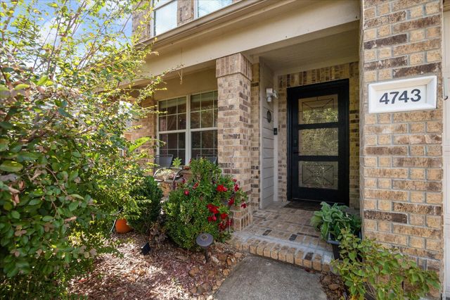 4743 Pin Oak Creek Lane, Kingwood, TX 77345