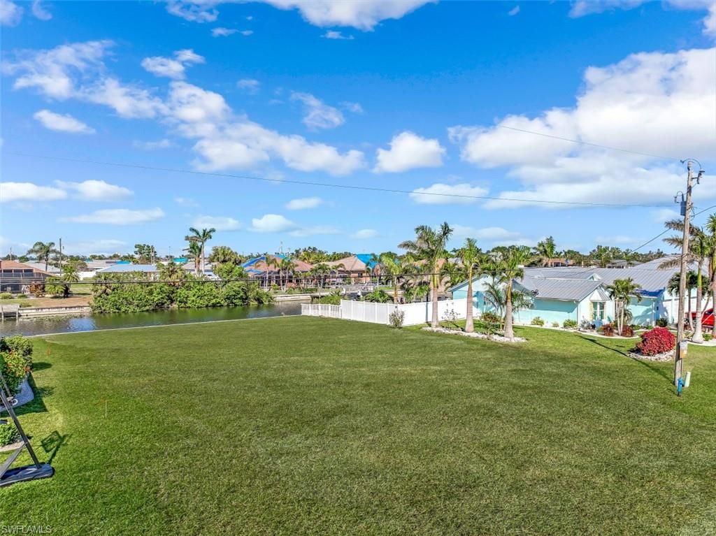 Image 15 of property listing at 2011 NE 2nd ST, Cape Coral, FL 33909