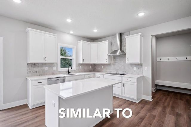 4609 Everest Avenue, Ames, IA 50014