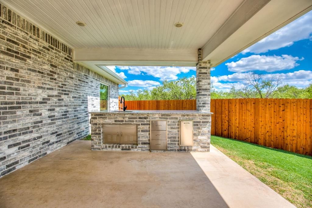 Image 45 of property listing at 5202 Riviera Lane, San Angelo, TX 76904