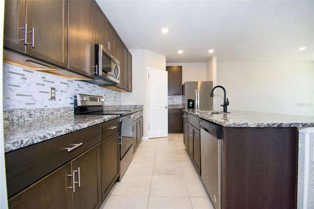 3067 FORREST PLUM COURT, Zephyrhills, FL 33540