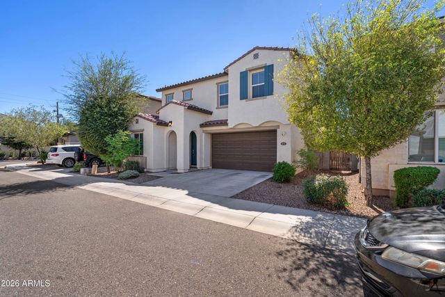 3717 E CHEERY LYNN Road, Phoenix, AZ 85018