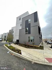 3100 RISEVIEW LN, Philadelphia, PA 19125