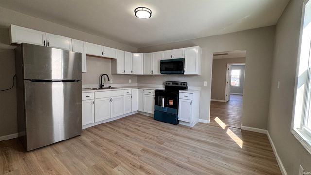 217 E Oregon Street, Evansville, IN 47711