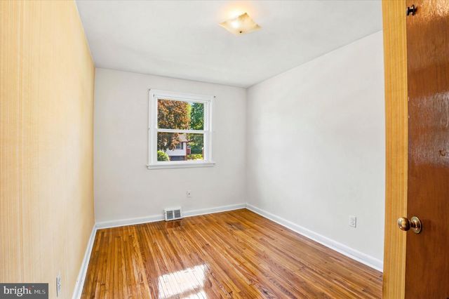 400 RITTENHOUSE CIR, Havertown, PA 19083