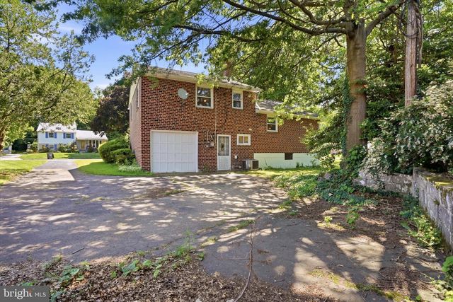 400 RITTENHOUSE CIR, Havertown, PA 19083