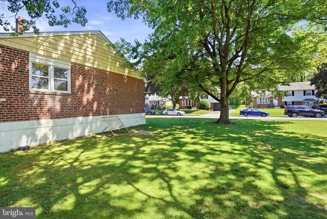 400 RITTENHOUSE CIR, Havertown, PA 19083