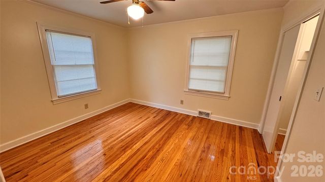 690 Brookdale Drive, Statesville, NC 28677