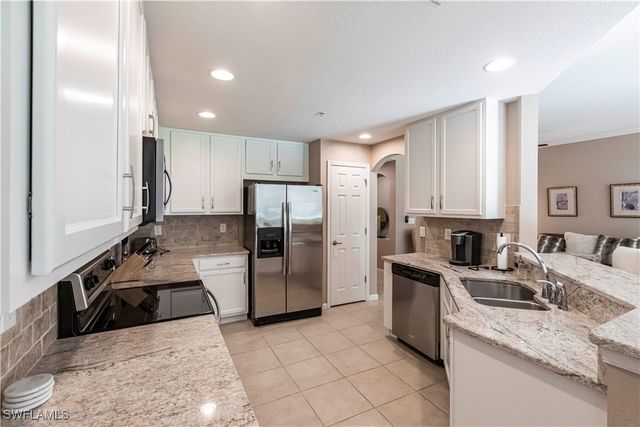 9508 Ironstone TER 2-102, Naples, FL 34120