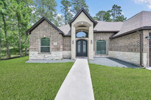 2172 Greentree Drive Drive, Huntsville, TX 77340