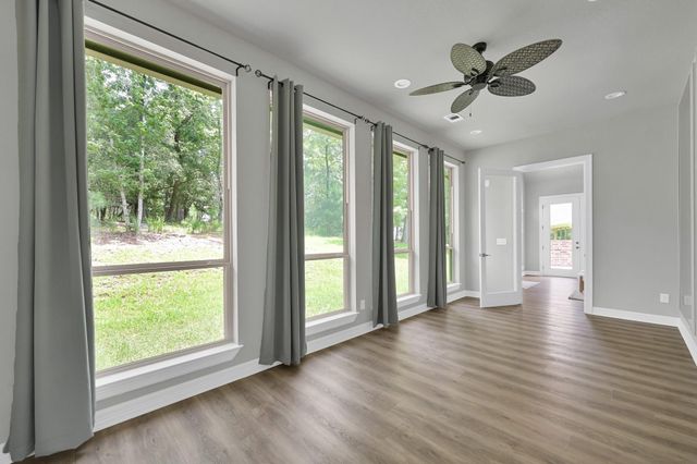 2172 Greentree Drive Drive, Huntsville, TX 77340