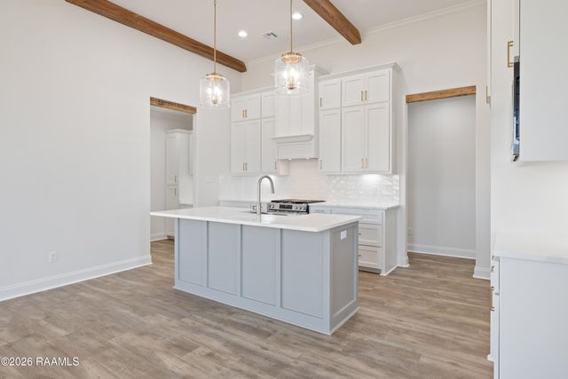 103 Fountain Meadow Drive, Broussard, LA 70518