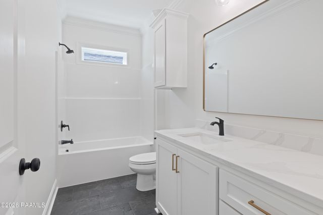 103 Fountain Meadow Drive, Broussard, LA 70518