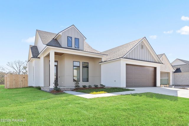 103 Fountain Meadow Drive, Broussard, LA 70518