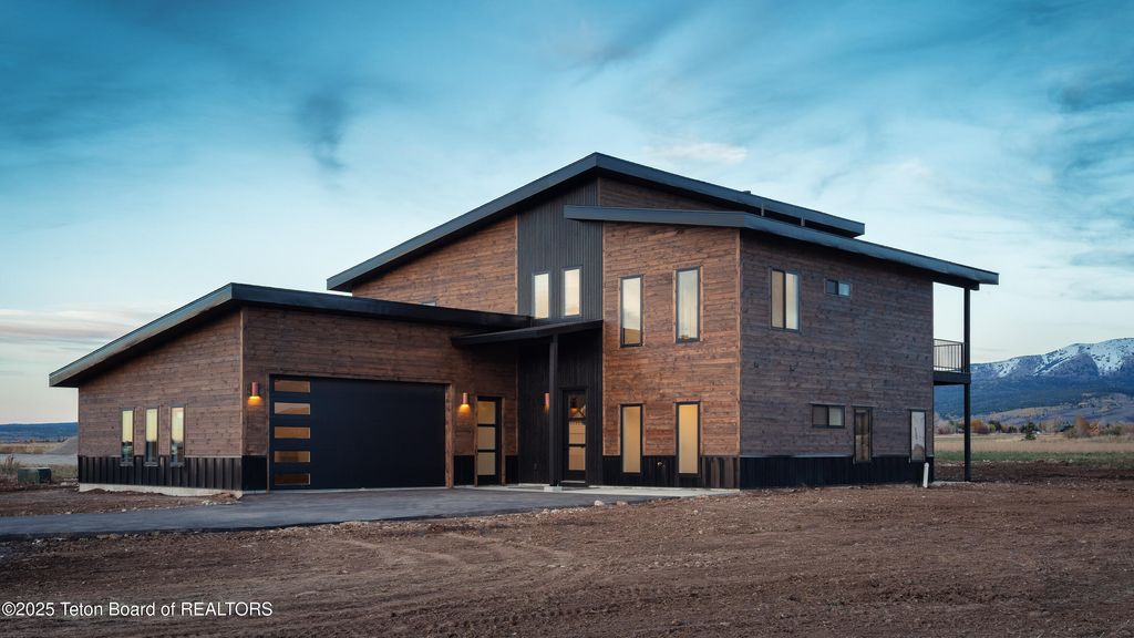 1601 JACKRABBIT Lane, Driggs, ID 83422 photo 2