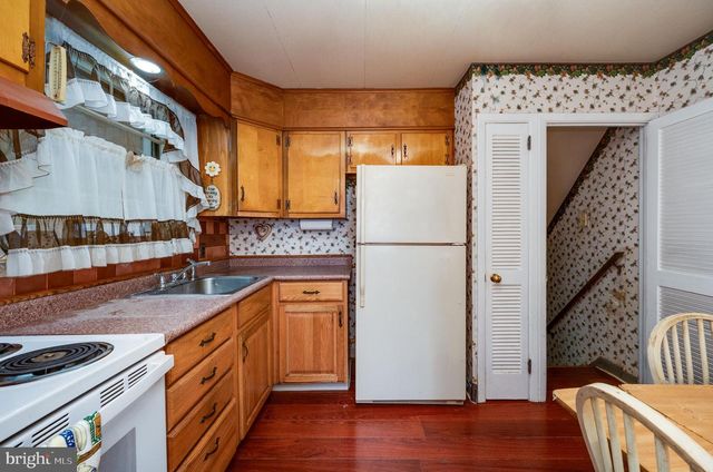 125 E 1ST AVE, Trappe, PA 19426