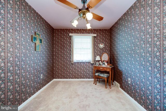 125 E 1ST AVE, Trappe, PA 19426