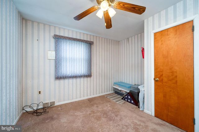 125 E 1ST AVE, Trappe, PA 19426