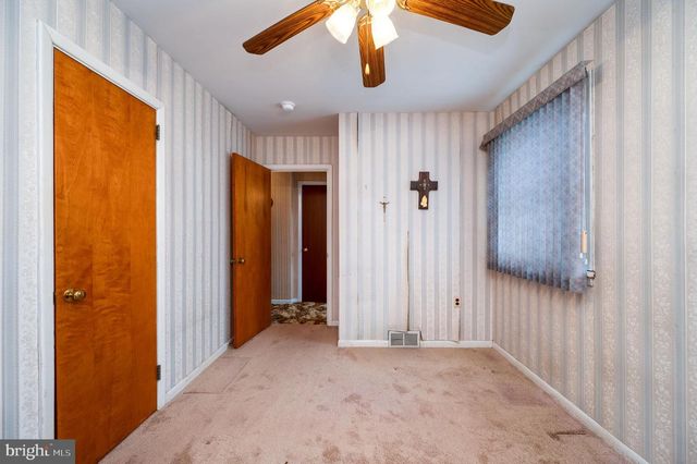 125 E 1ST AVE, Trappe, PA 19426