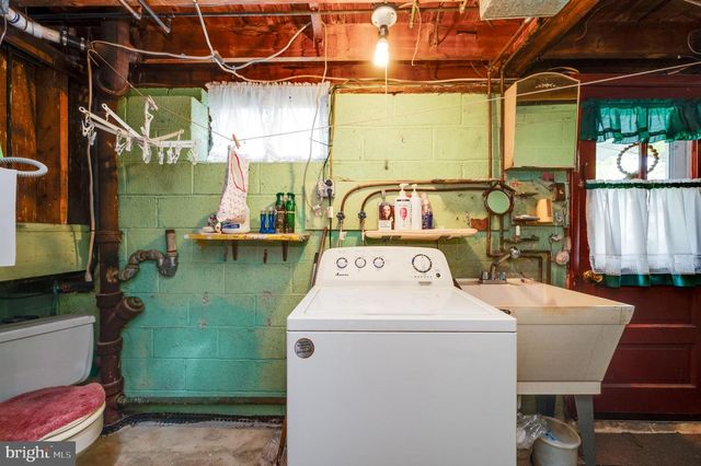 125 E 1ST AVE, Trappe, PA 19426