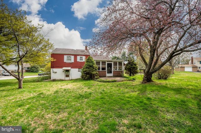125 E 1ST AVE, Trappe, PA 19426