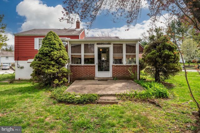 125 E 1ST AVE, Trappe, PA 19426