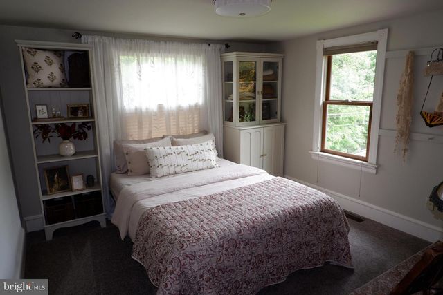 318 N GALEN HALL RD, Wernersville, PA 19565