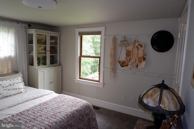 318 N GALEN HALL RD, Wernersville, PA 19565