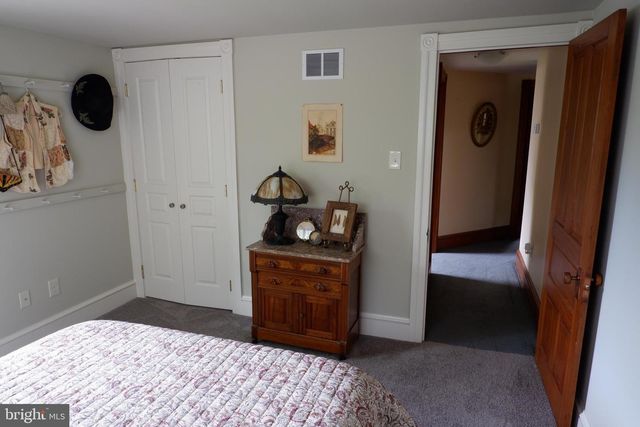 318 N GALEN HALL RD, Wernersville, PA 19565
