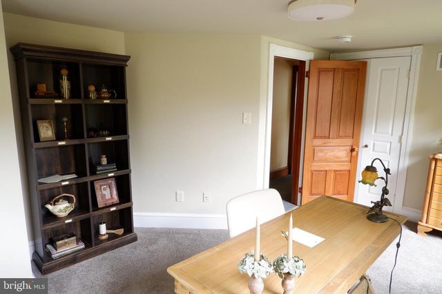 318 N GALEN HALL RD, Wernersville, PA 19565