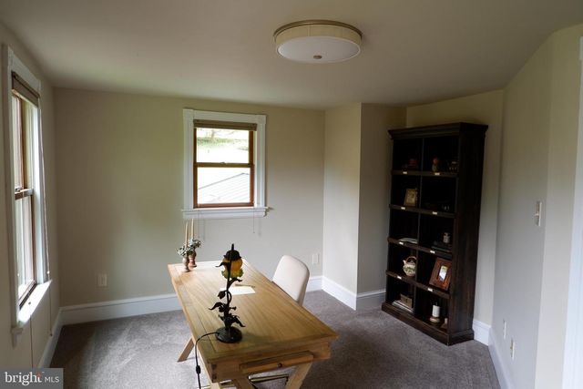 318 N GALEN HALL RD, Wernersville, PA 19565
