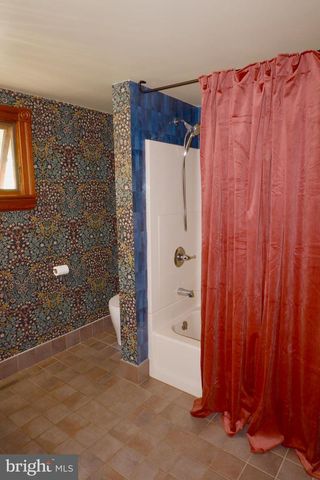 318 N GALEN HALL RD, Wernersville, PA 19565