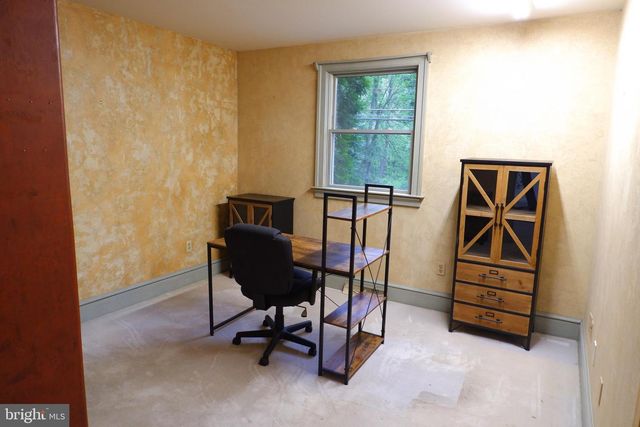318 N GALEN HALL RD, Wernersville, PA 19565