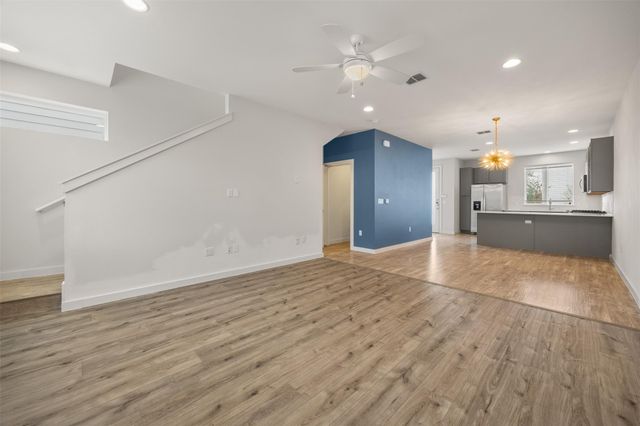 801 N Bluff DR 37, Austin, TX 78745