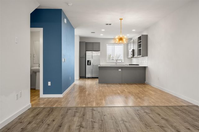 801 N Bluff DR 37, Austin, TX 78745