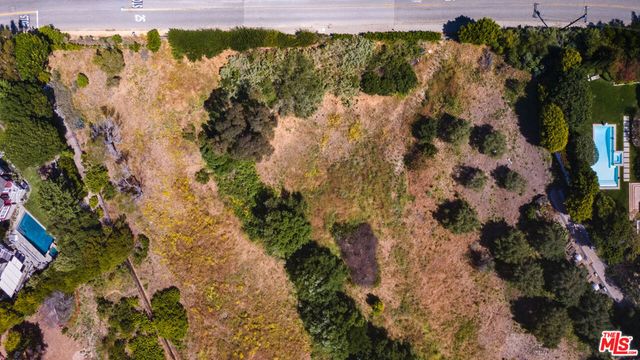 6825 Fernhill Drive, Malibu, CA 90265