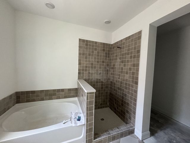 87 Russell Court, Lebanon, TN 37087