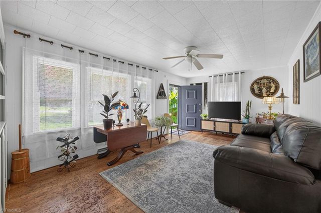 3511 Helmstetler Road, Lexington, NC 27295