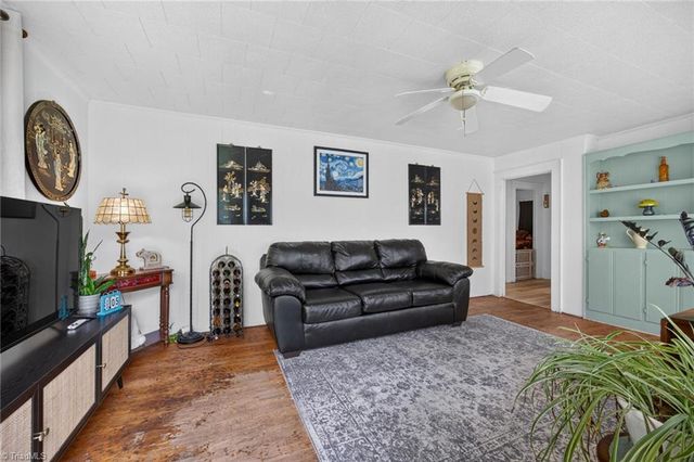 3511 Helmstetler Road, Lexington, NC 27295