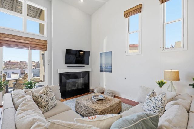 141 Orange Avenue 306, Coronado, CA 92118