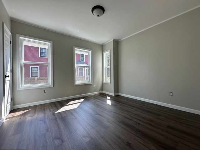21 Mountainview Street, Springfield, MA 01108