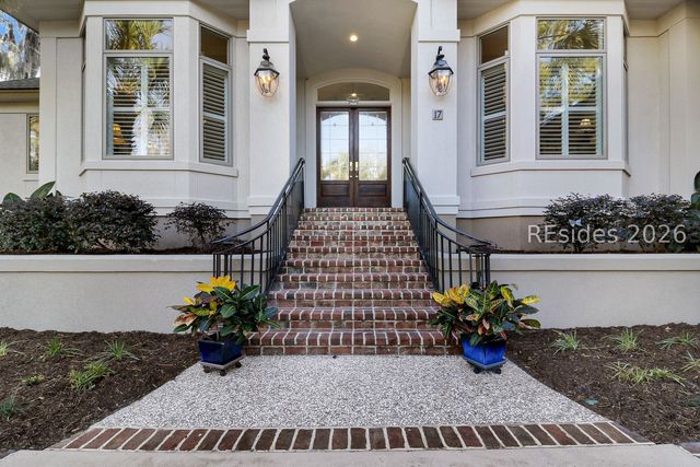 17 Cygnet Ct, Hilton Head Island, SC 29926