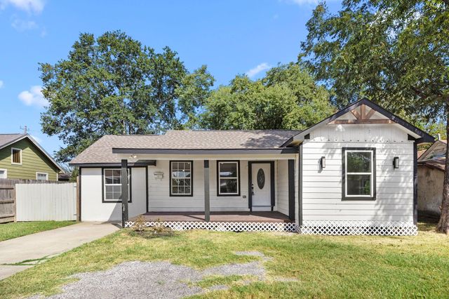 905 Elm Avenue, Pasadena, TX 77506