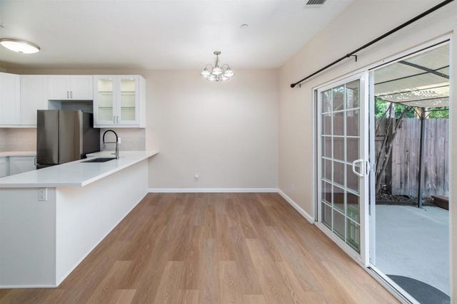 477 Calle Elegante, Vista, CA 92083