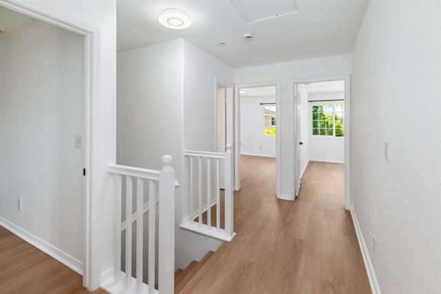 477 Calle Elegante, Vista, CA 92083
