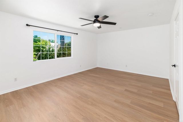477 Calle Elegante, Vista, CA 92083