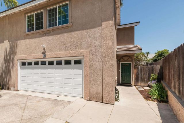 477 Calle Elegante, Vista, CA 92083