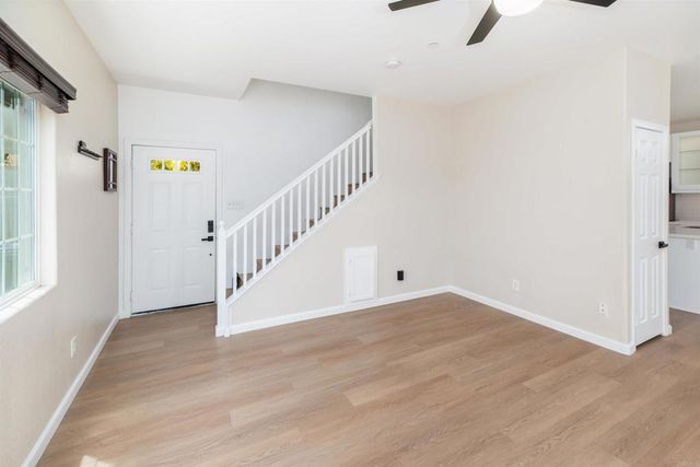 477 Calle Elegante, Vista, CA 92083