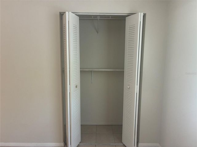3830 VALLEY TREE DRIVE, Tampa, FL 33610