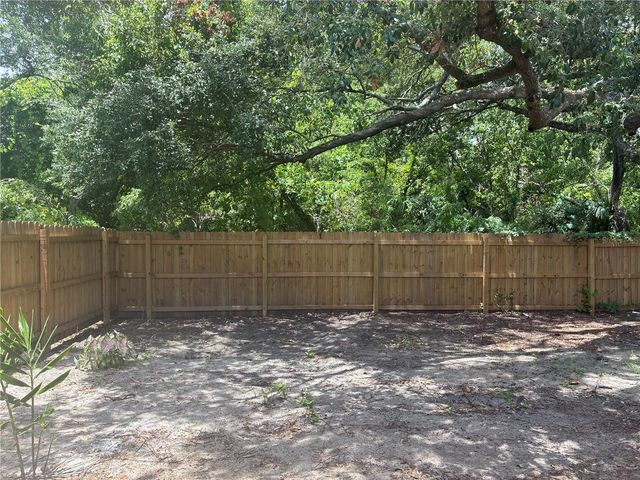 3830 VALLEY TREE DRIVE, Tampa, FL 33610